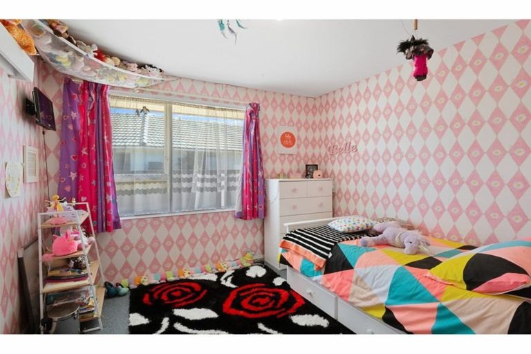 Photo of property in 68 Oakhampton Street, Hornby, Christchurch, 8042