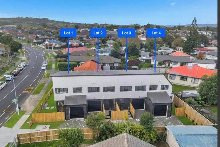 Photo of property in 49a Riverton Drive, Randwick Park, Auckland, 2105