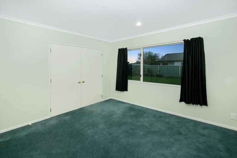 Photo of property in 17 Chelsea Drive, Taradale, Napier, 4112