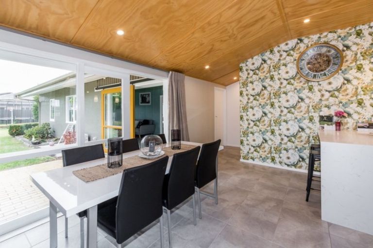 Photo of property in 9 Harpham Street, Taradale, Napier, 4112