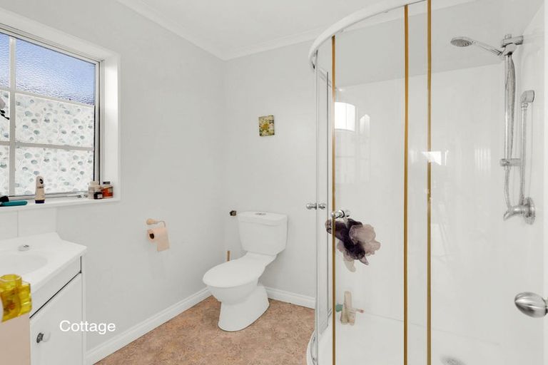 Photo of property in 9 Cobbe Place, Pomare, Rotorua, 3015