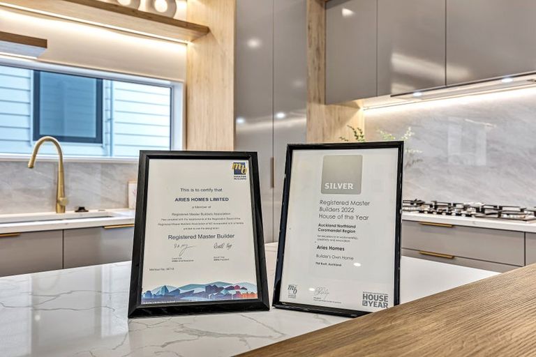 Photo of property in 40 Drumnaconagher Road, Flat Bush, Auckland, 2019
