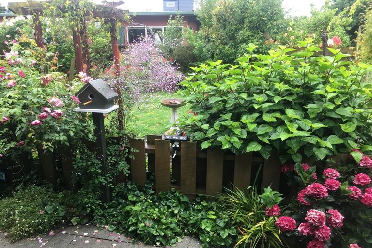 Photo of property in 2/17 Church Road, Taradale, Napier, 4112