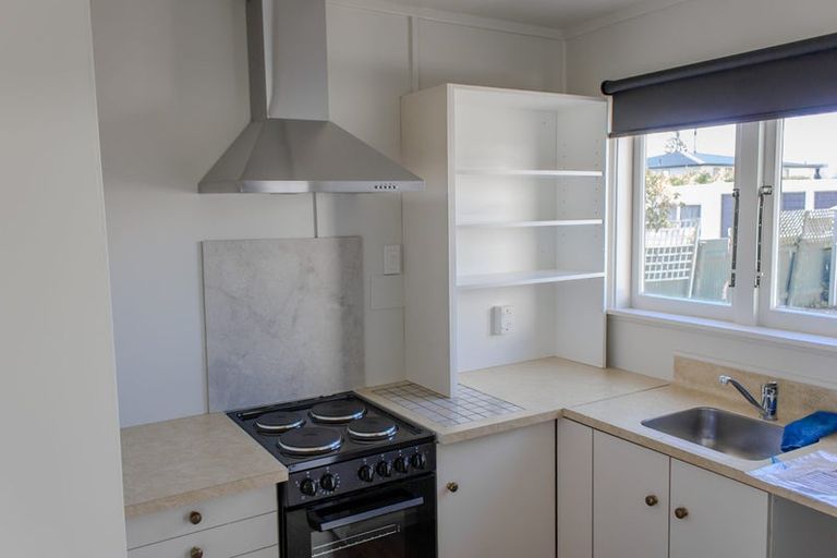 Photo of property in 24 Meeanee Quay, Westshore, Napier, 4110