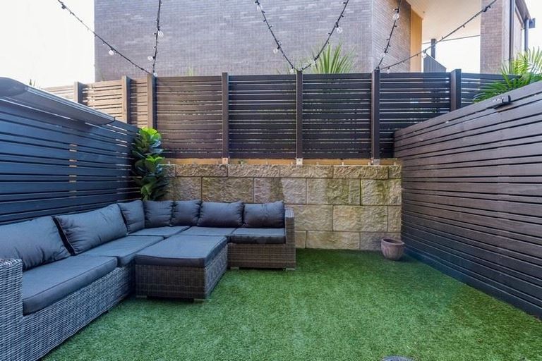 Photo of property in 16 Catalina Drive, Hobsonville, Auckland, 0616