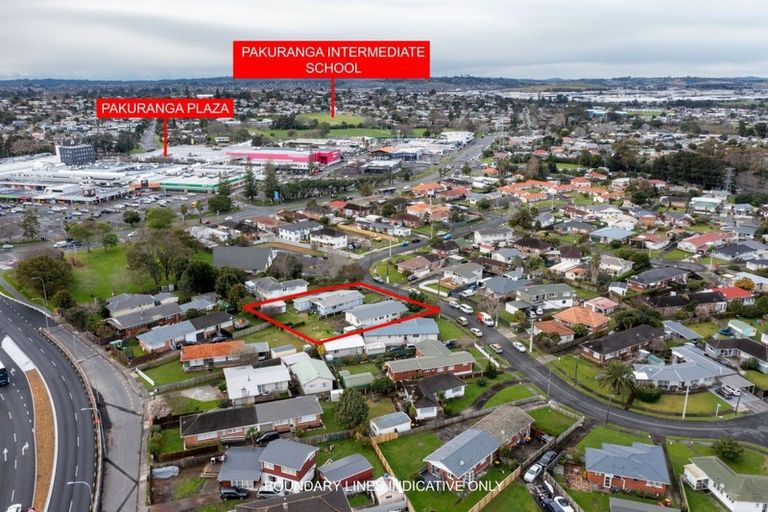 Photo of property in 57 Dale Crescent, Pakuranga, Auckland, 2010