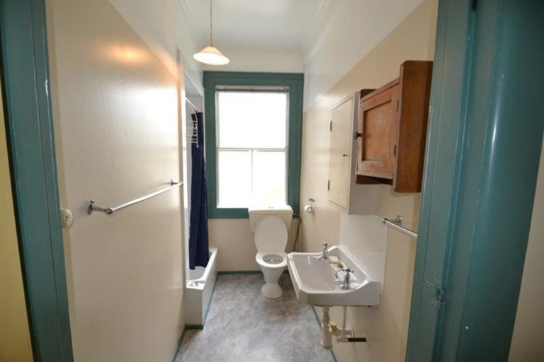 Photo of property in 116 Tasman Street, Nelson, 7010