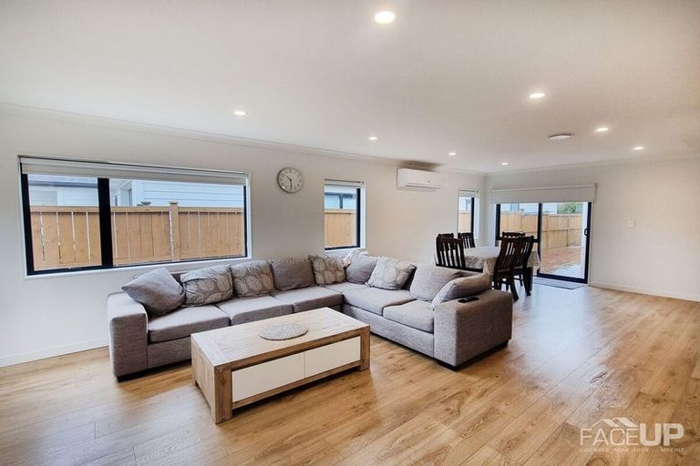 Photo of property in 7 Toropapa Close, Takanini, 2110