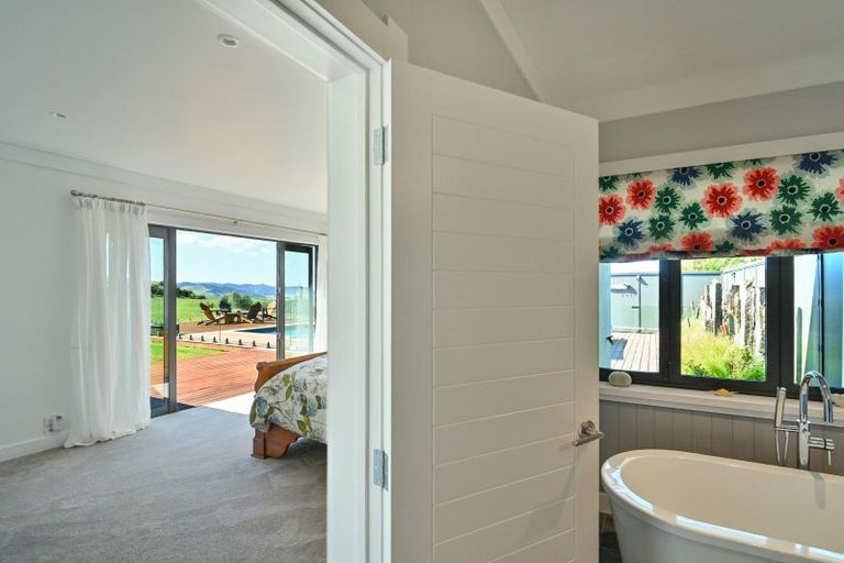 Photo of property in 63 Waipuka Road, Waimarama, Havelock North, 4294