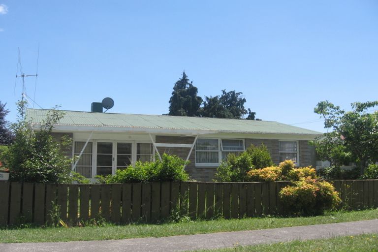 Photo of property in 12 Harris Street, Te Puke, 3119