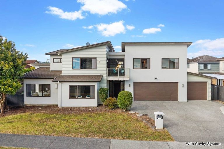 Photo of property in 28 Malahide Drive, Flat Bush, Auckland, 2019