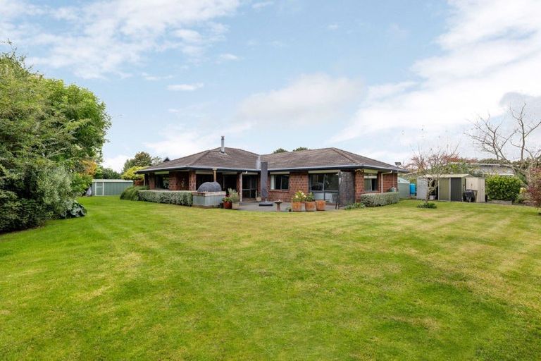 Photo of property in 6 Mangauika Road, Pirongia, Te Awamutu, 3876