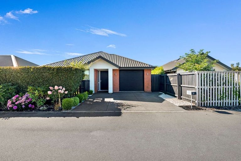 Photo of property in 6 Blaenavon Place, Halswell, Christchurch, 8025