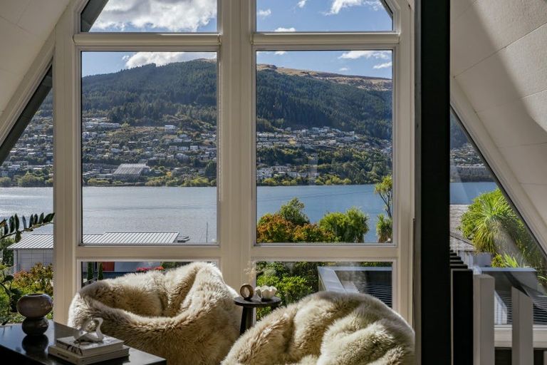 Photo of property in 696 Peninsula Road, Kelvin Heights, Queenstown, 9300