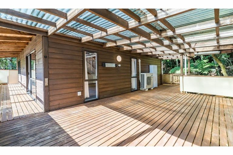 Photo of property in 271 Huia Road, Titirangi, Auckland, 0604