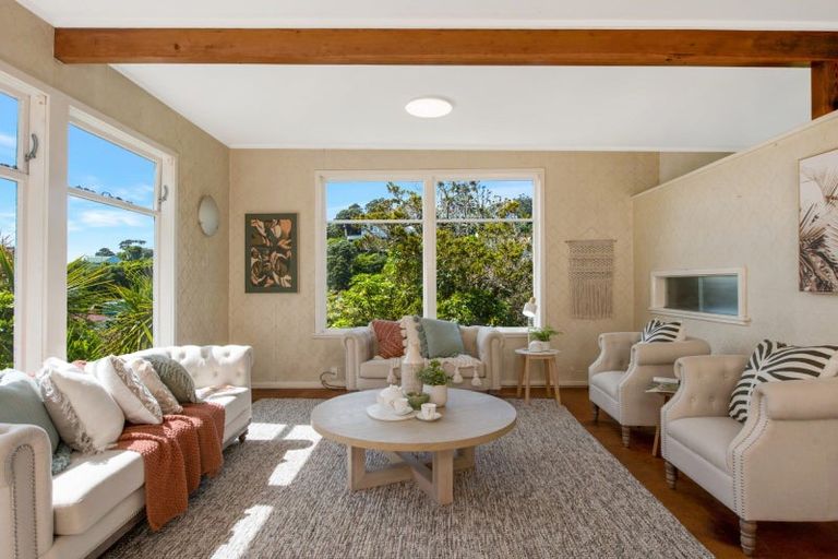 Photo of property in 10 The Rigi, Northland, Wellington, 6012