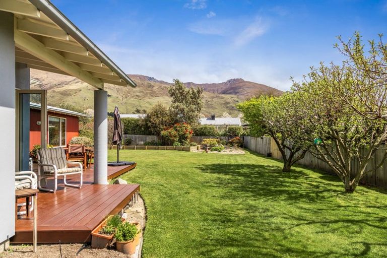 Photo of property in 117 Meadowstone Drive, Wanaka, 9305