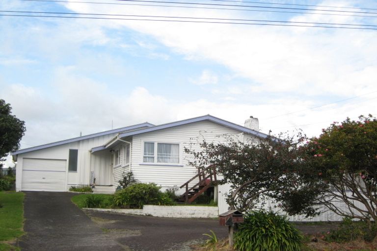 Photo of property in 4 Wiremu Place, Blagdon, New Plymouth, 4310