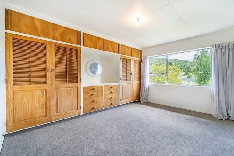 Photo of property in 71b Holland Street, Wainuiomata, Lower Hutt, 5014