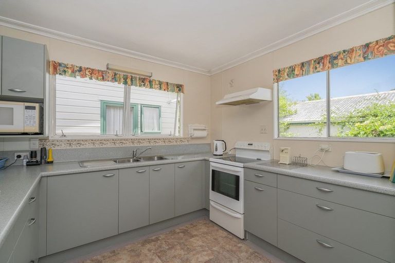 Photo of property in 14 Hamilton Crescent, Whitianga, 3510