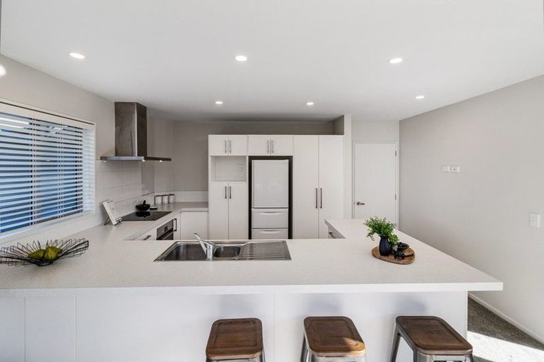 Photo of property in 6 Belgrave Close, Halswell, Christchurch, 8025