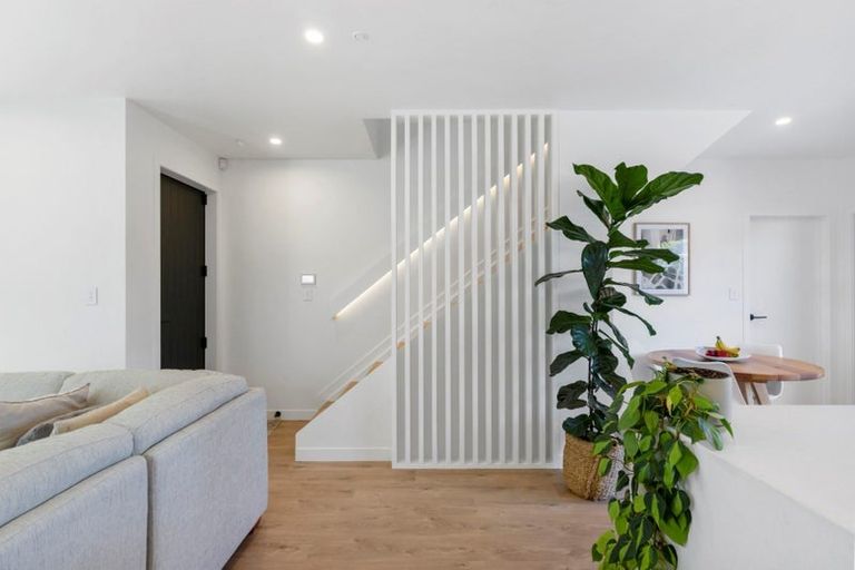 Photo of property in 16c Hamurana Place, Te Atatu Peninsula, Auckland, 0610