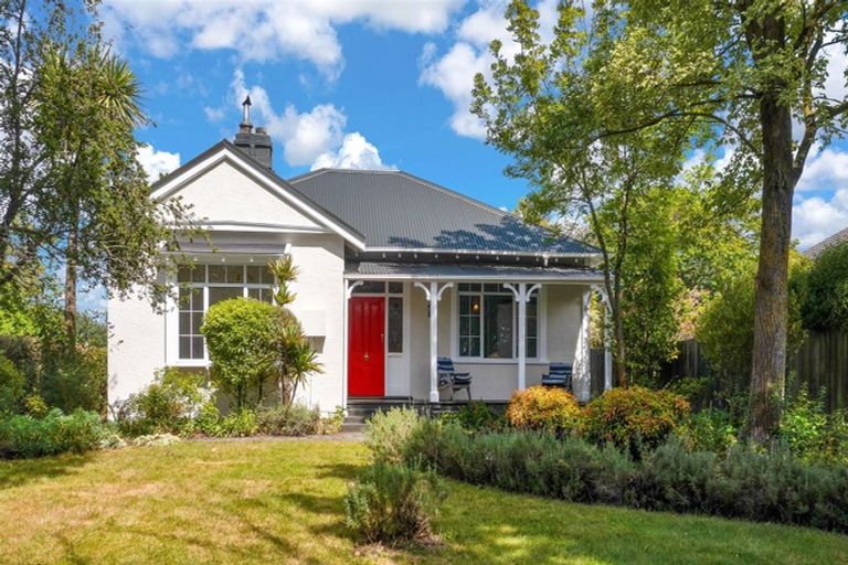 Photo of property in 129 West Belt, Rangiora, 7400