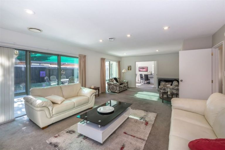 Photo of property in 51 Durrell Way, Rolleston, 7614