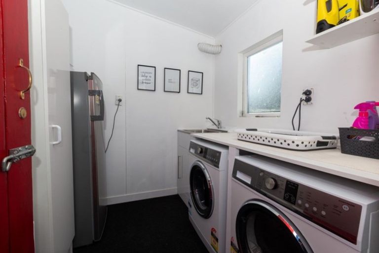 Photo of property in 11 Seymour Street, Hornby, Christchurch, 8042