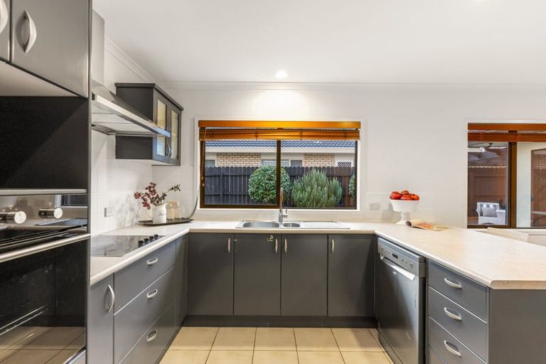 Photo of property in 7 Brittas Place, East Tamaki, Auckland, 2016