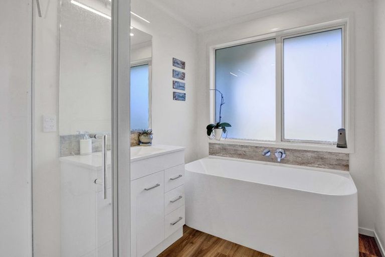 Photo of property in 284 Frankley Road, Ferndale, New Plymouth, 4310