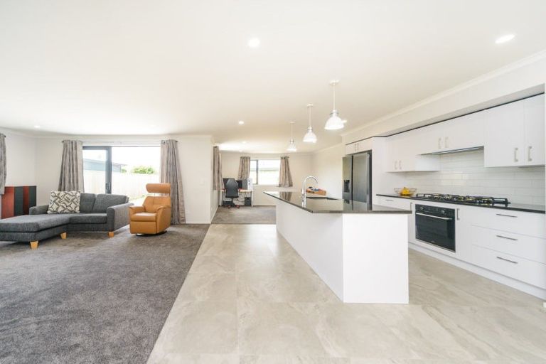 Photo of property in 94 James Line, Kelvin Grove, Palmerston North, 4414