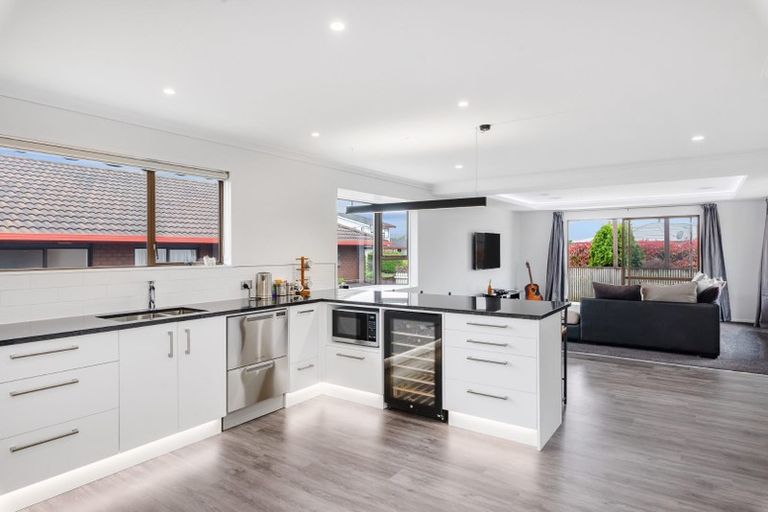 Photo of property in 10 Martin Harvey Street, Levin, 5510