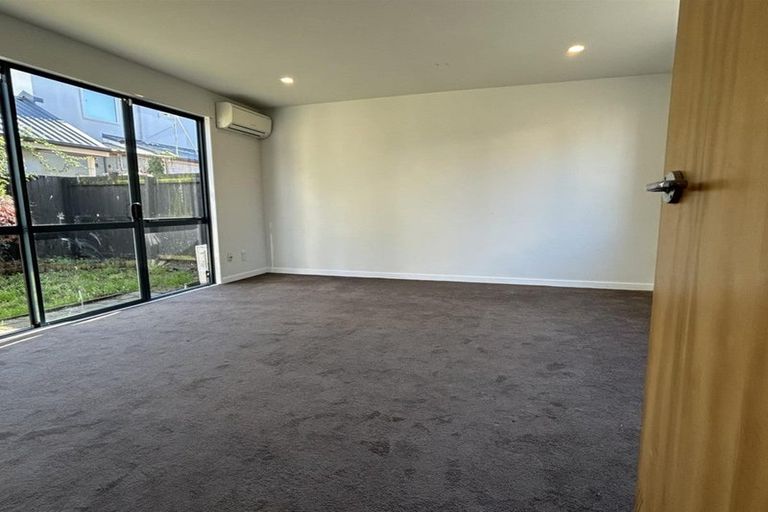 Photo of property in 2/359 Hereford Street, Linwood, Christchurch, 8011