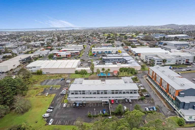 Photo of property in 22a/30 Westward Ho, Glen Eden, Auckland, 0602