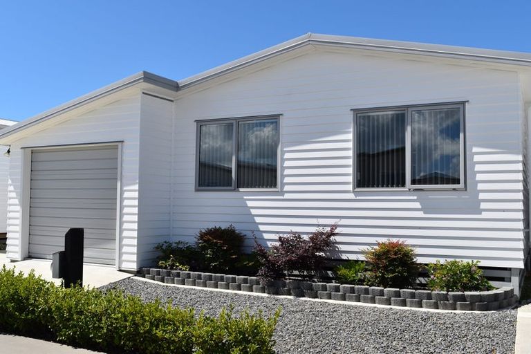 Photo of property in 405/11 Kamahi Crescent, Papamoa Beach, Papamoa, 3118