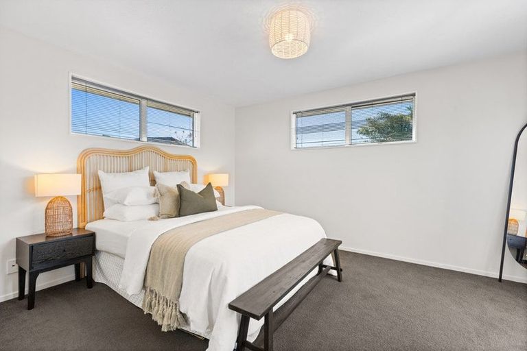 Photo of property in 1/102a Queenspark Drive, Parklands, Christchurch, 8083