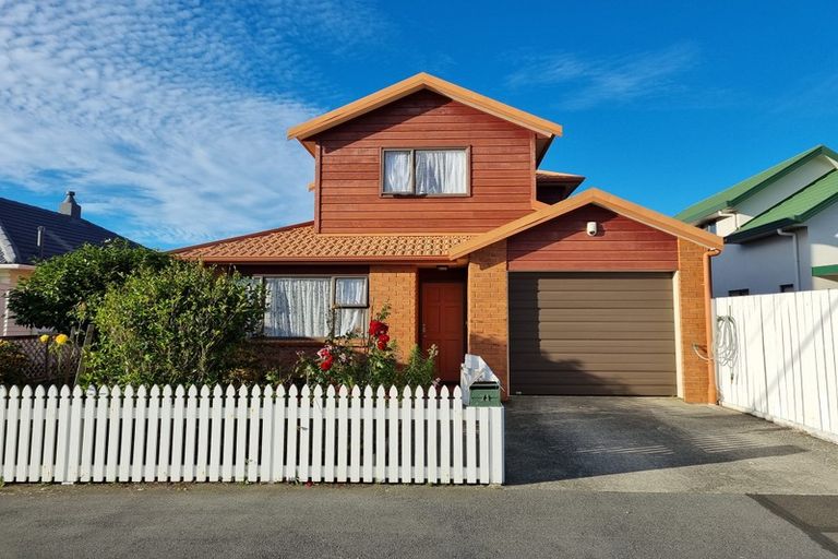 Photo of property in 71 Devonshire Road, Miramar, Wellington, 6022