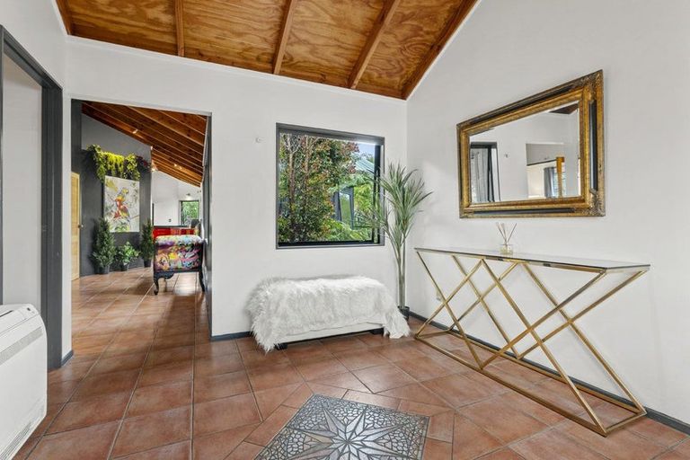 Photo of property in 5 Pukanui Avenue, Totara Park, 2019