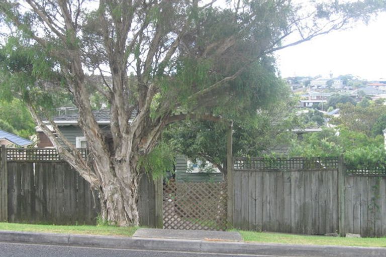 Photo of property in 2/47 Corunna Road, Milford, Auckland, 0620
