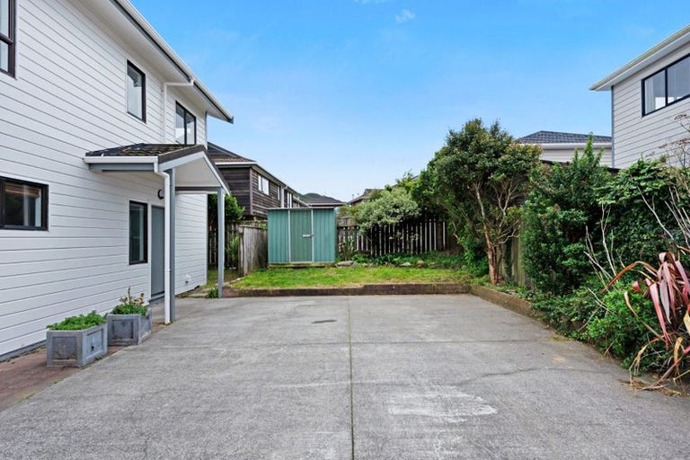 Photo of property in 8a Shastri Terrace, Khandallah, Wellington, 6035