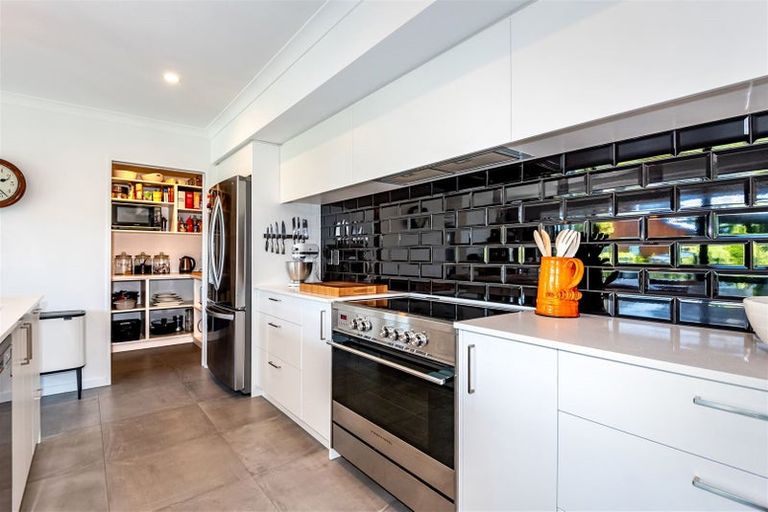 Photo of property in 37 Lucca Crescent, Rolleston, 7615