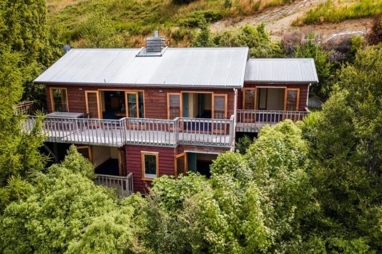 Photo of property in 12 Longwood Place, Queenstown, 9300