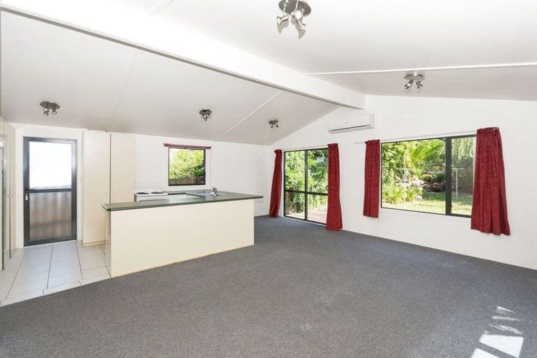 Photo of property in 23a Bedford Street, Te Atatu South, Auckland, 0610