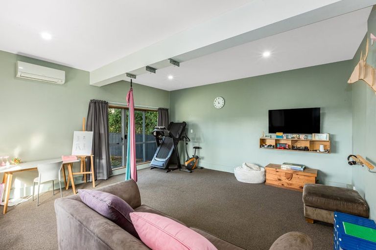Photo of property in 13 Haunui Road, Pukerua Bay, 5026