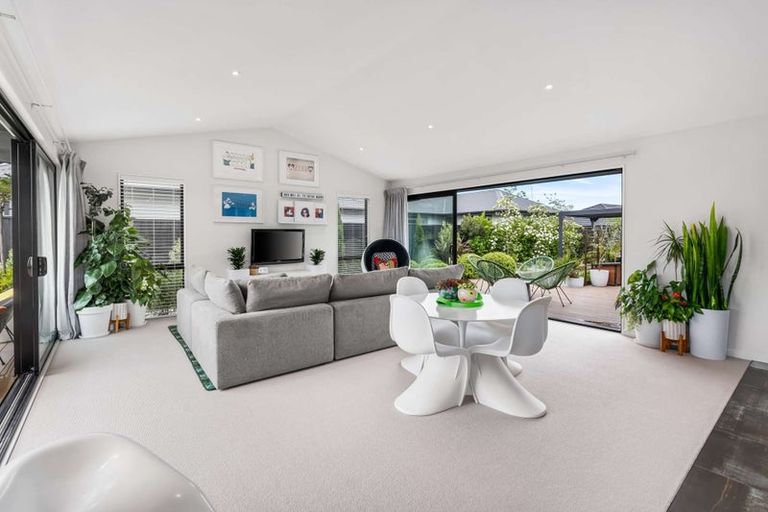 Photo of property in 19 Falcon Road, Rolleston, 7615