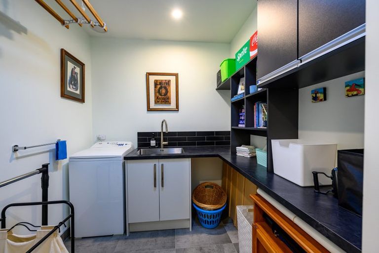 Photo of property in 30b Redwood Crescent, Hurdon, New Plymouth, 4310