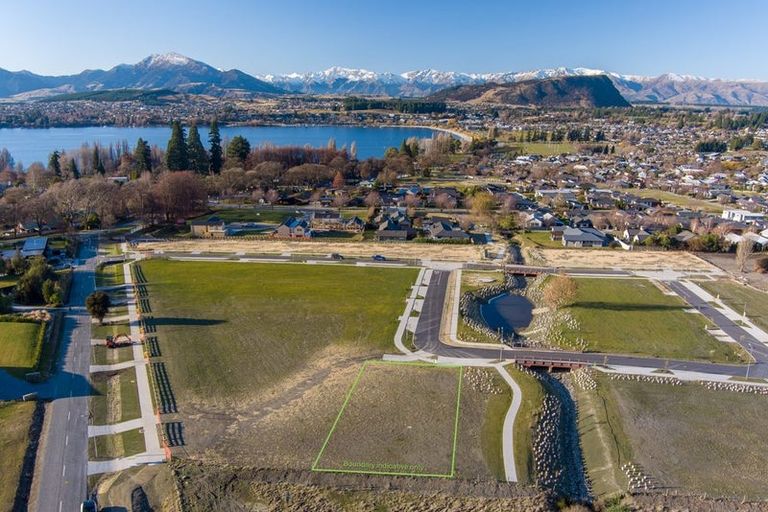Photo of property in 15 Glenbrae Crescent, Wanaka, 9305
