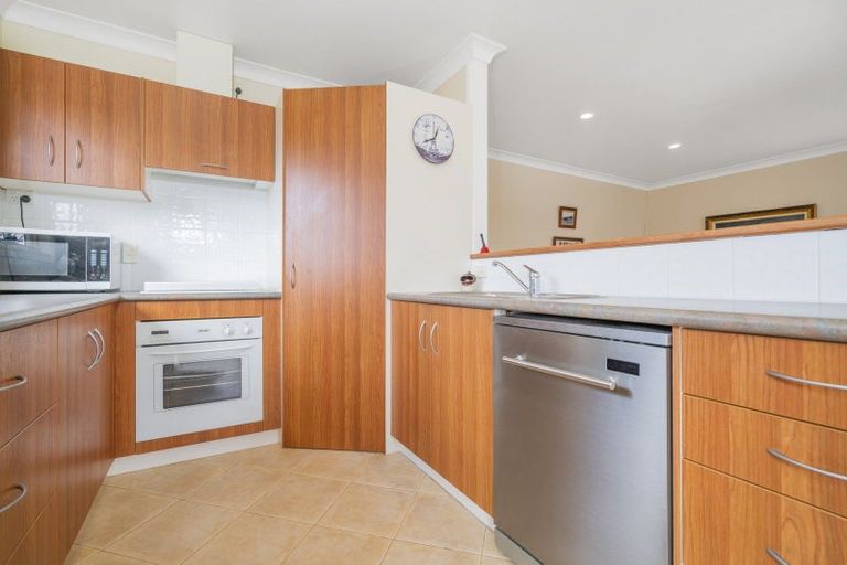 Photo of property in 106 Rimu Place, Matarangi, Whitianga, 3592