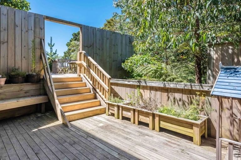 Photo of property in 21 Asquith Terrace, Brooklyn, Wellington, 6021